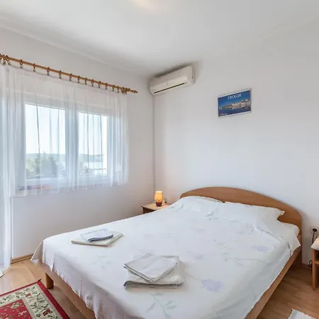 Mirjana Apartamento